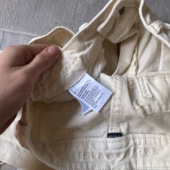 American Eagle Outfitters Cream Jean Shorts with flowers - Picture 4 of 5